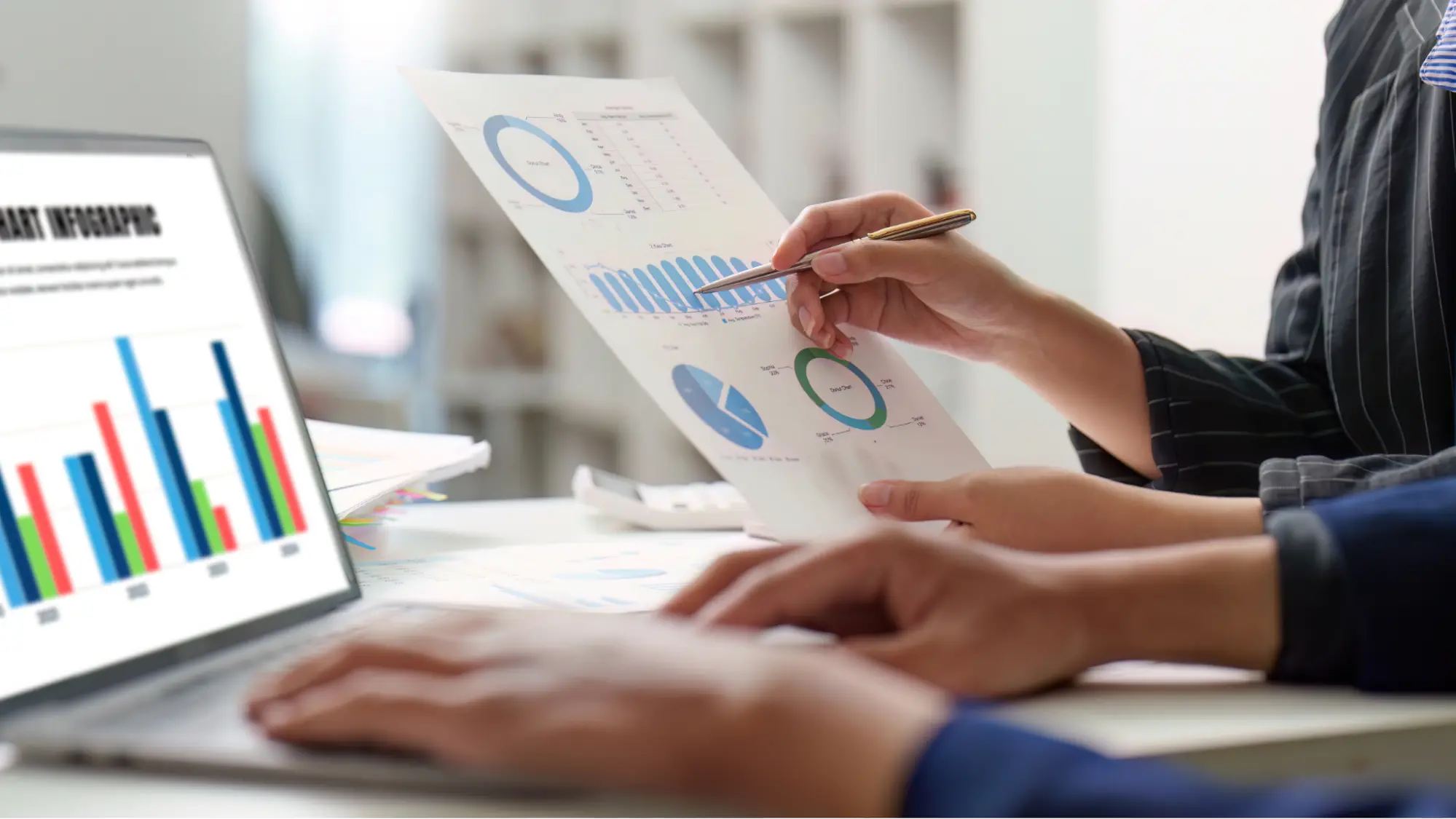 what strategic management consultant does